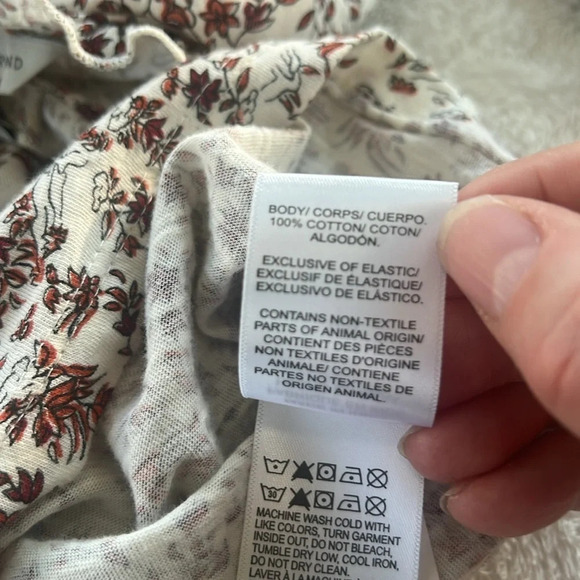 Lucky Brand Sz M Modest High Neck Smocked Frint Fall leaves long sleeve blouse - Picture 13 of 15